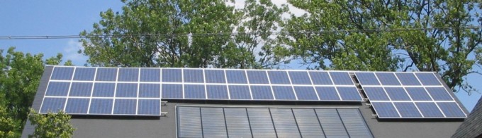 Fotovoltaikanlage Aufdachmontage Typ ZRE 9,7kW und Solaranlage Aufdachmontage Winkler Großflächenkollektor 24m²